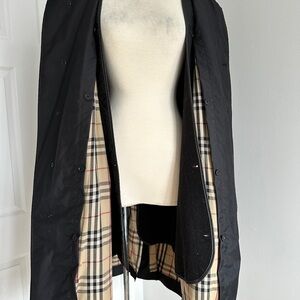 Burberry Black and Cream Trench Coat with Iconic Check Lining